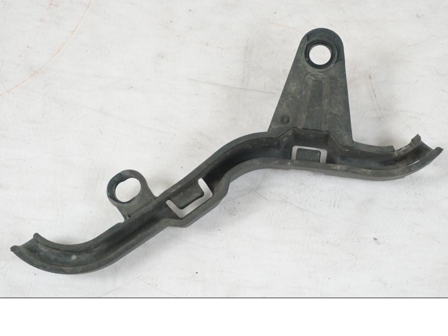 Höger sida på ABS skyddskåpa från en Yamaha MT 125 -2017 motorcykel.