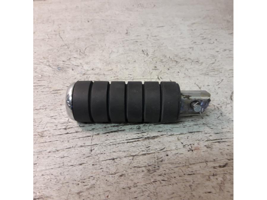 Baksidan pÄ Fotpinne frÄn en Honda VTX 1800 -2007 motorcykel.