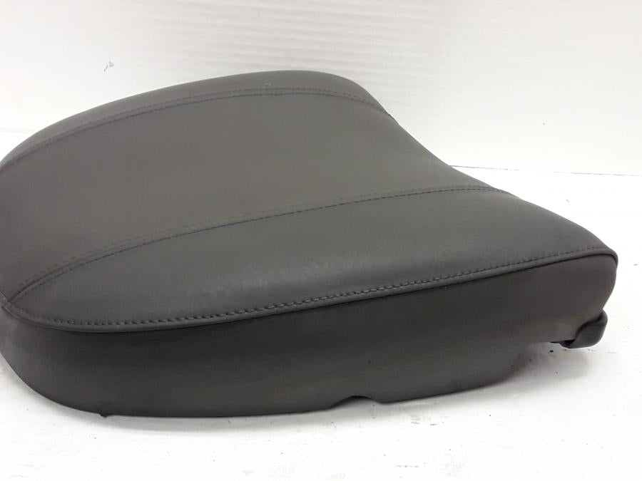 Snett uppifrån på Ryggstöd från en BMW K 1200 LT -2006 motorcykel.