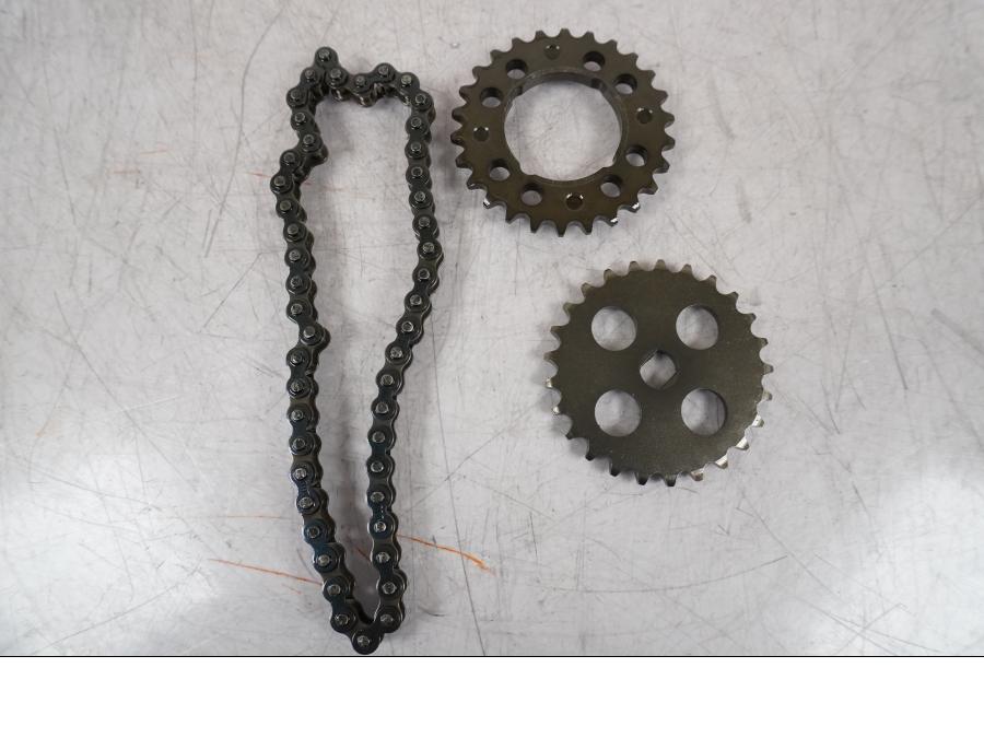 Höger sida på Oljepump från en Honda VFR 800 -2005 motorcykel.