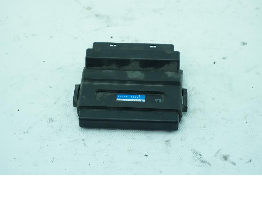 Baksidan på CDI / ECU från en Kawasaki ZX-6R -2004 motorcykel.