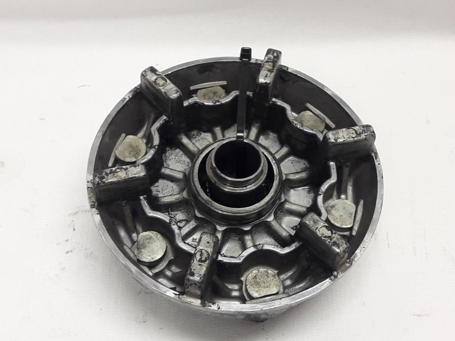 Baksidan på Drevfäste från en Suzuki GSX-R 600 -1998 motorcykel.