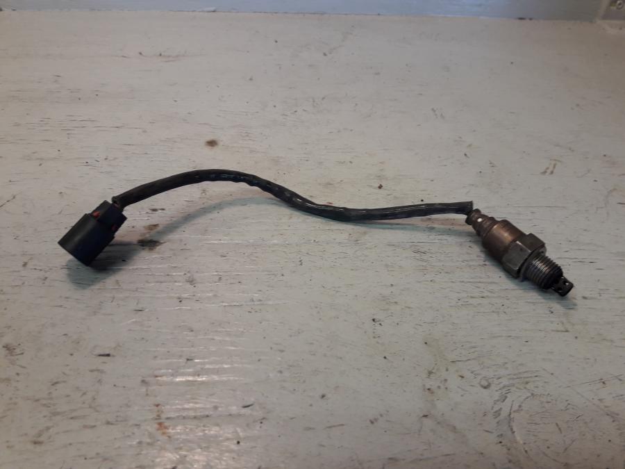 Framsidan på Lambdasond från en Yamaha MT 125 -2017 motorcykel.