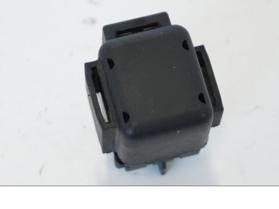 Extrabild1 på Startrelä från en Honda CBR 900 RR -2001 motorcykel.