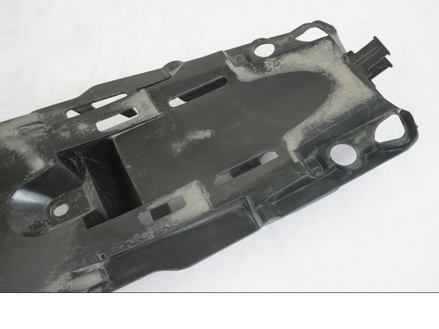 Extrabild6 på Undertail från en Suzuki GSX-R 750 -2006 motorcykel.