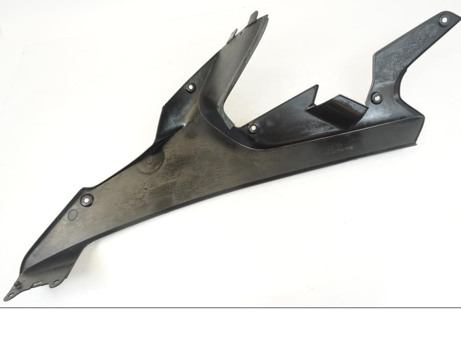 Vänster sida på Magkåpa från en Honda ST 1300 -2002 motorcykel.