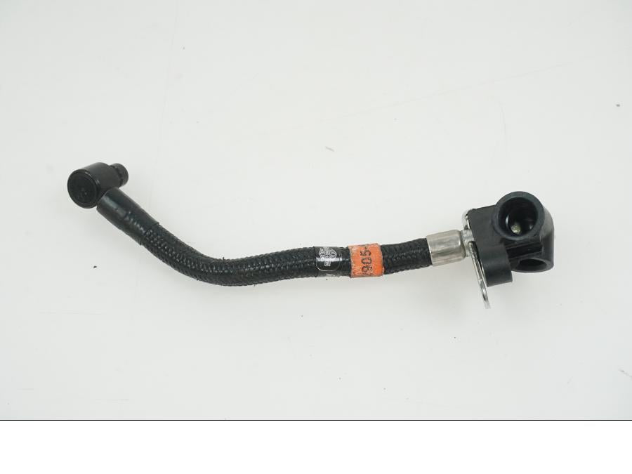 Baksidan på Fuel Rail från en H-D Electra Glide FLHT -2016 motorcykel.