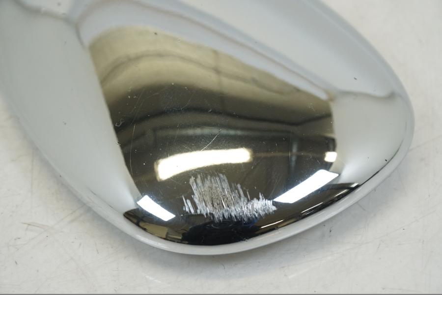 Snett uppifrån på Backspegel från en Yamaha XV 1700 -2004 motorcykel.