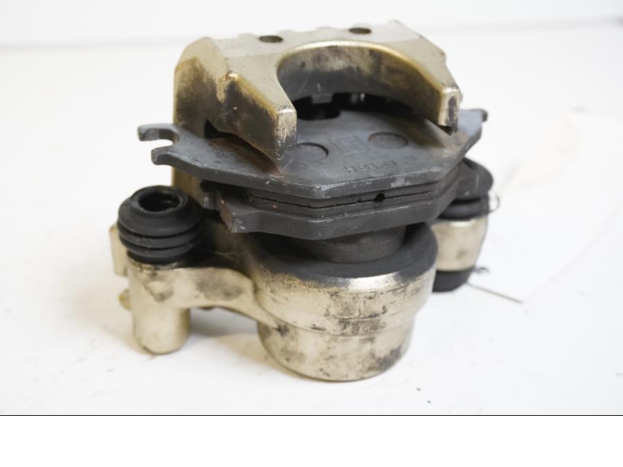 Höger sida på Bromsok från en Yamaha YZF-R 125 -2009 motorcykel.