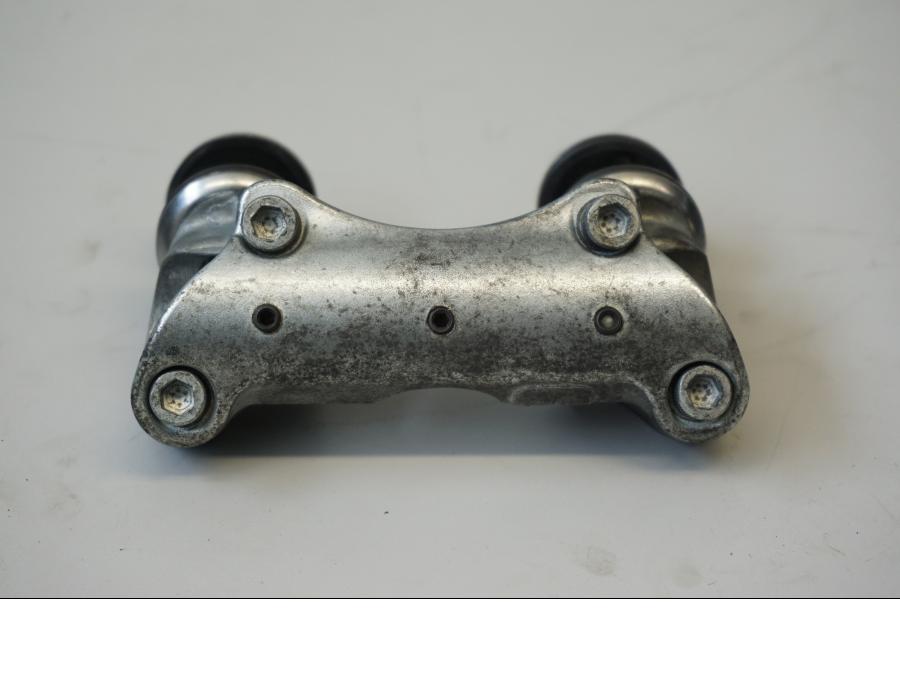 Höger sida på Styrfäste från en H-D Street Glide FLHX -2015 motorcykel.