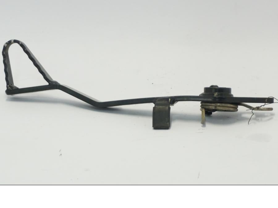 Höger sida pÄ Bromspedal frÄn en BMW G 650 GS -2011 motorcykel.