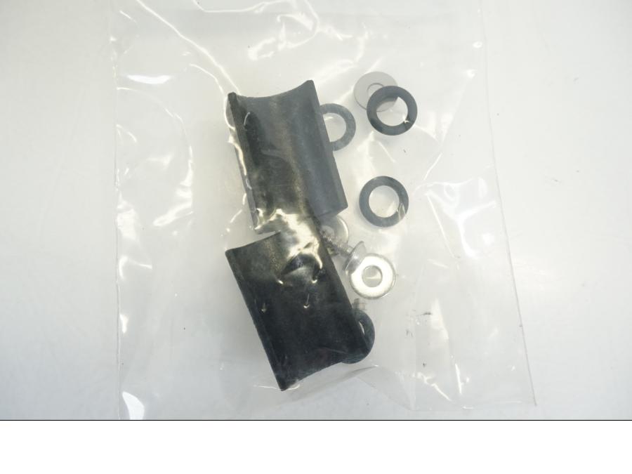 Vänster sida på Väskhållare från en Ducati Multistrada 1200 -2017 motorcykel.