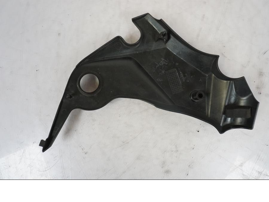 Vänster sida på Ramskydd från en Kawasaki ER-6F -2010 motorcykel.