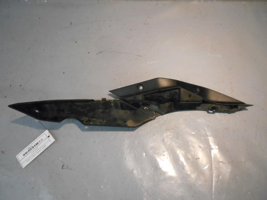 Baksidan på Bakvinge från en BMW R 1200 RS -2016 motorcykel.