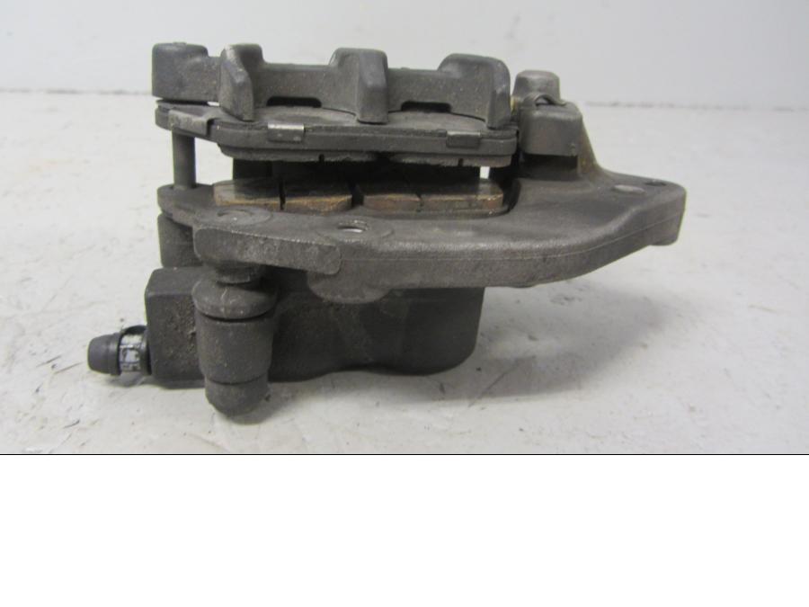 Vänster sida på Bromsok från en Honda CB 1000 R -2010 motorcykel.