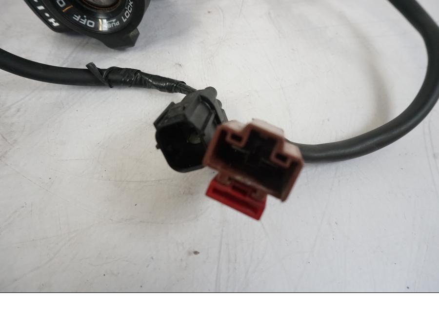 Extrabild2 på Låssats från en Honda VFR 1200 -2010 motorcykel.