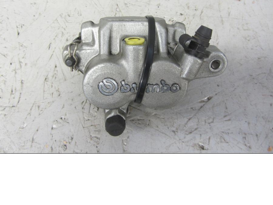 Framsidan på Bromsok från en Yamaha XT660Z Tenere -2009 motorcykel.