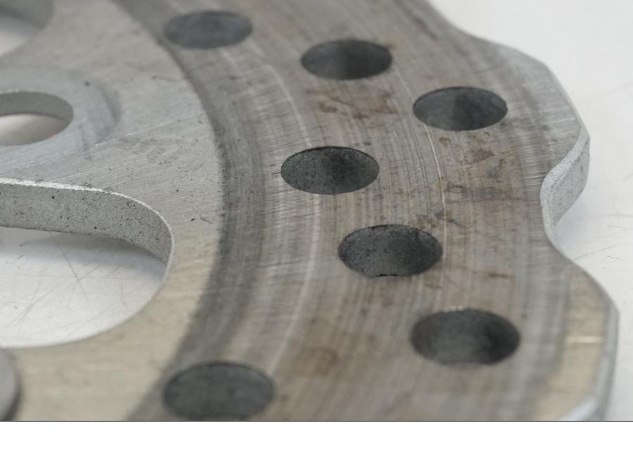 Extrabild2 på Bromsskiva från en Kawasaki ER-6F -2016 motorcykel.