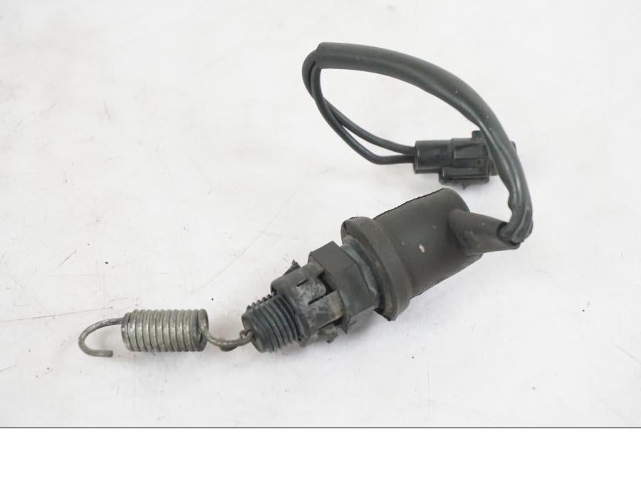 Vänster sida på Bromsljuskontakt från en Yamaha XVS 1100 -2004 motorcykel.