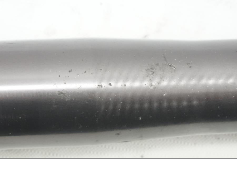 Vänster sida på Gaffelben från en Ducati 899 Panigale -2015 motorcykel.