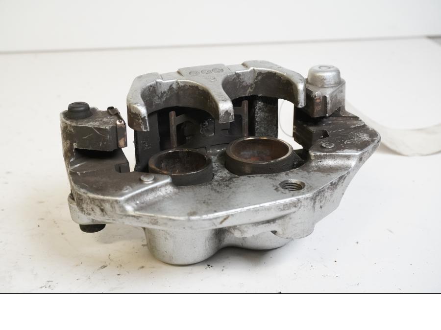 Höger sida på Bromsok från en Yamaha XJ 900 S -1998 motorcykel.