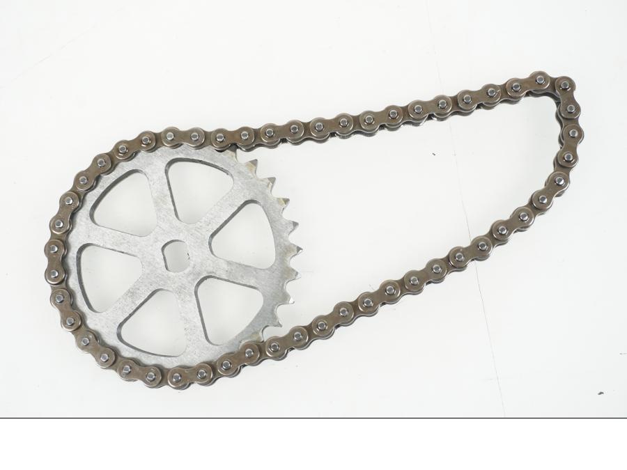 Höger sida på Oljepump från en BMW F 850 GS -2019 motorcykel.