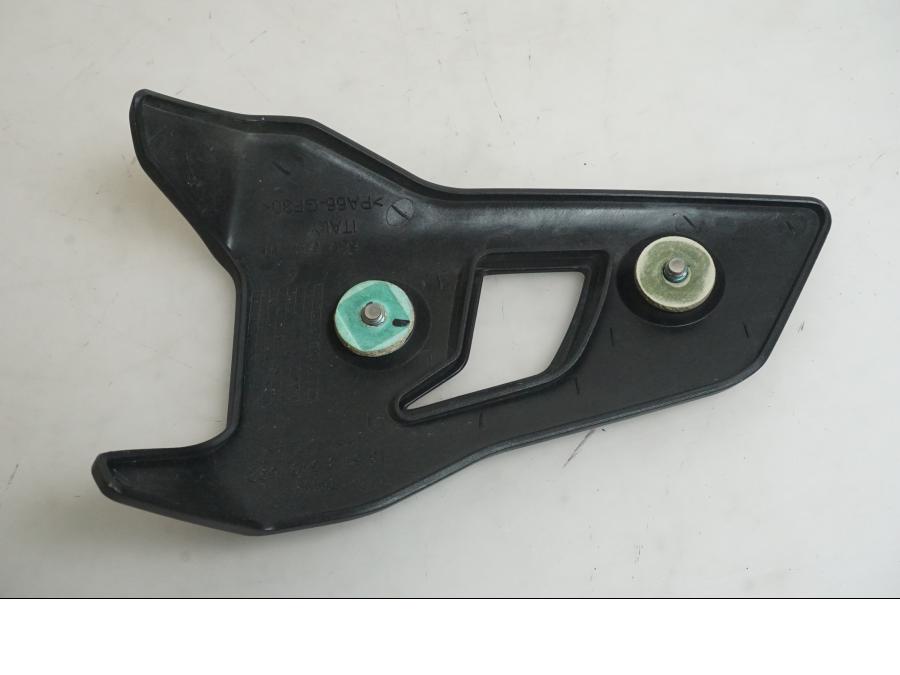 Höger sida på Värmeskydd från en BMW F 800 R -2018 motorcykel.