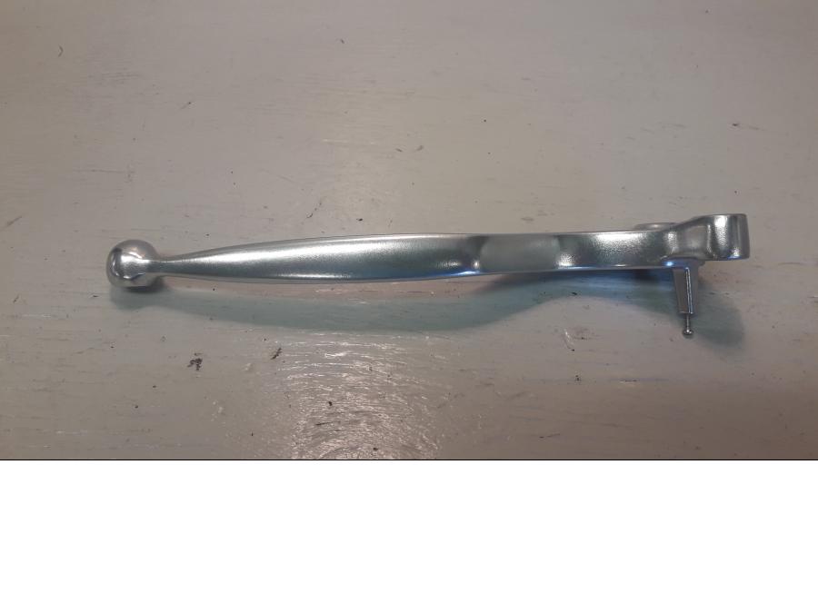 Baksidan på Kopplingsgrepp från en BMW S 1000 RR -2016 motorcykel.