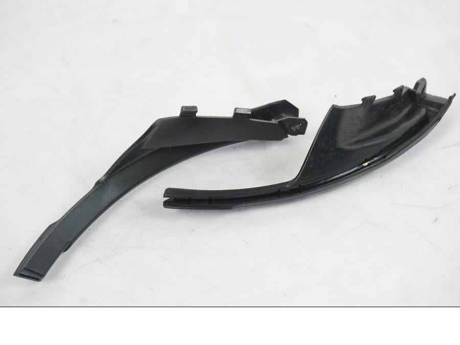 Baksidan på Bensintankskydd från en Yamaha MT-09 -2019 motorcykel.