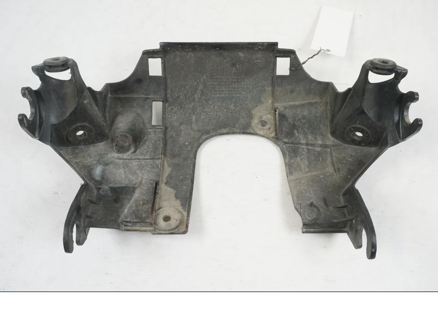 Extrabild1 på Magkåpa från en Suzuki VZR 1800 -2009 motorcykel.