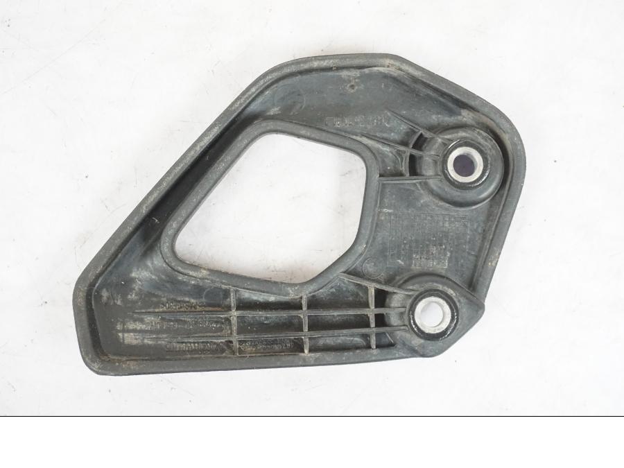 Baksidan på Fotpinnehälskydd från en BMW R 1250 GS -2019 motorcykel.