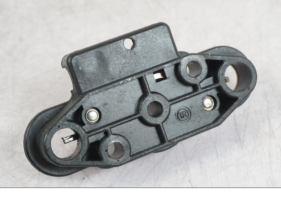 Snett uppifrÄn pÄ SadellÄsmekanism frÄn en Suzuki GSX 1300 RX -1999 motorcykel.