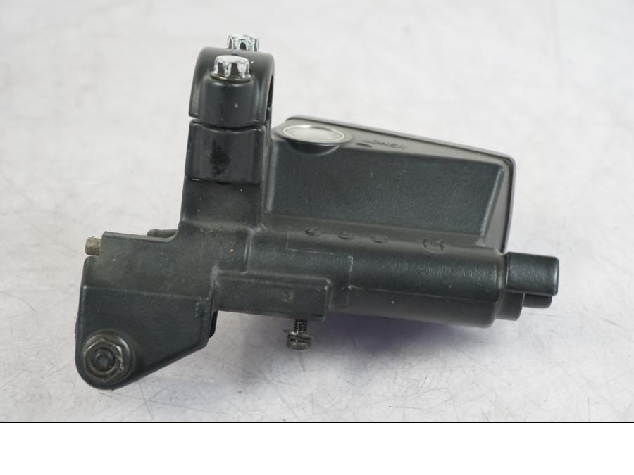 Extrabild2 på Kopplingshuvudcylinder från en Suzuki GSX 1300 RX -1999 motorcykel.