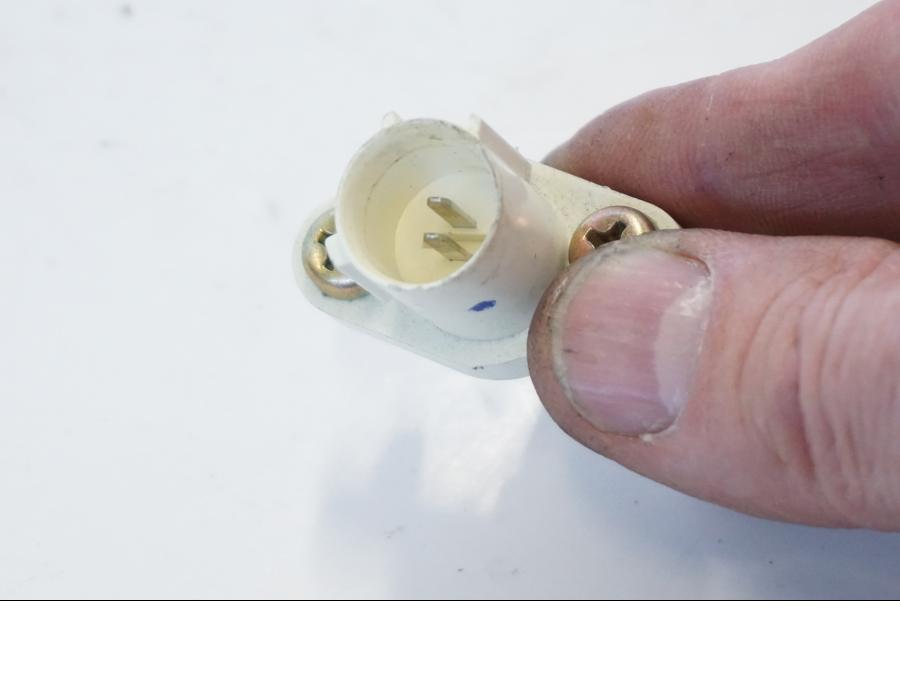 Höger sida pÄ Luftburksensor frÄn en Honda CBR 900 RR -2001 motorcykel.