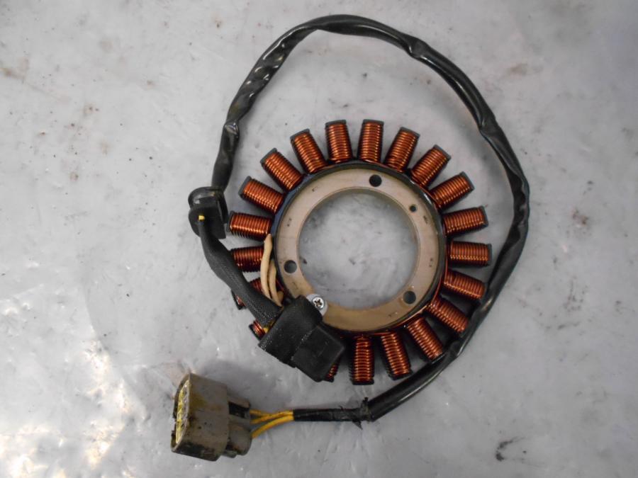 Baksidan pÄ Generator frÄn en BMW R 1200 GSA -2018 motorcykel.