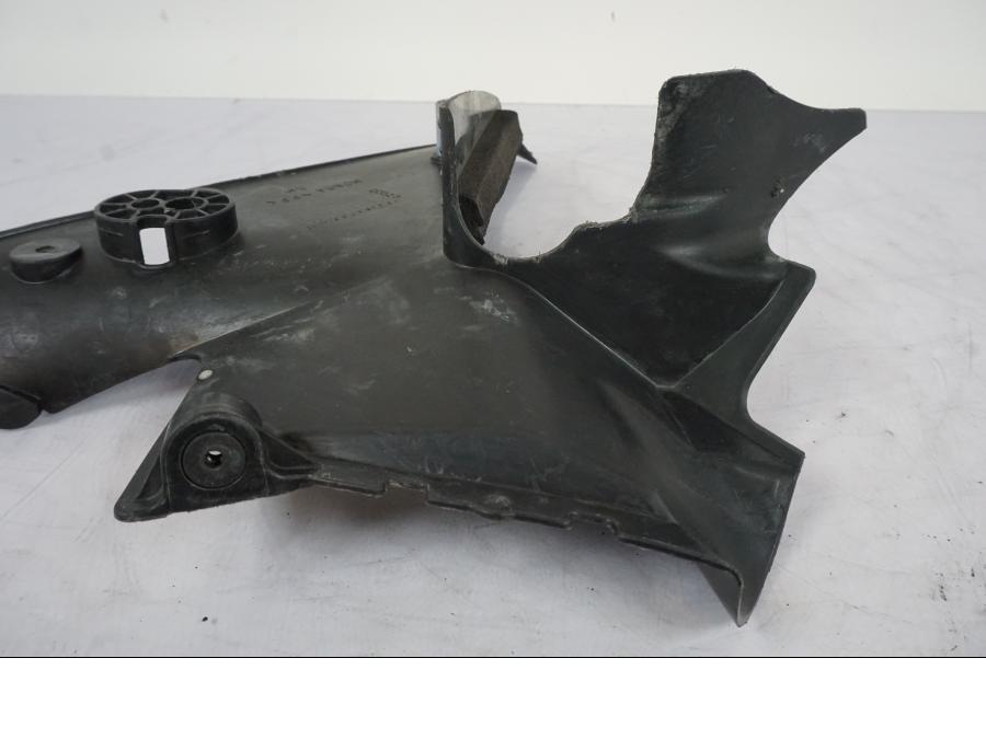 Extrabild2 på Innerskärm från en Honda CBR 900 RR -2003 motorcykel.