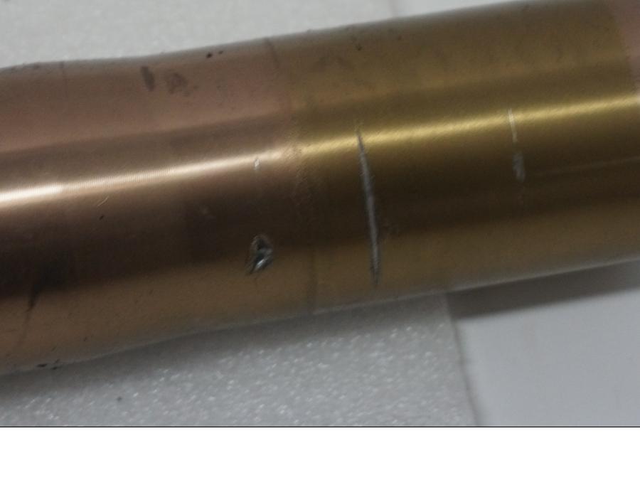 Höger sida på Gaffelben från en Suzuki GSX-R 1000 -2007 motorcykel.