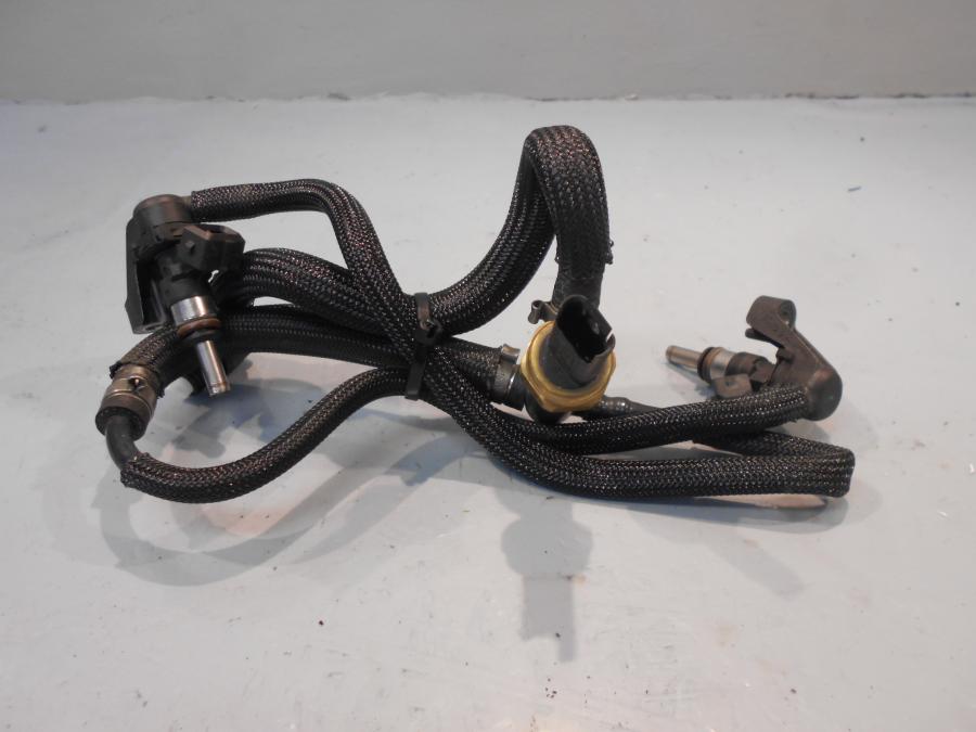 Framsidan på Spjällhus från en BMW R 1200 GS -2014 motorcykel.