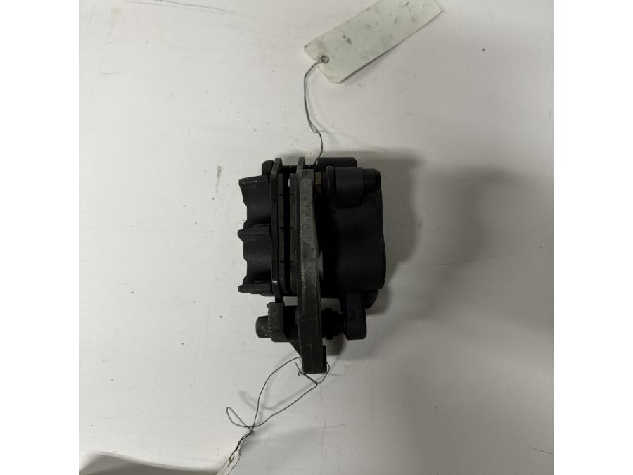 Höger sida på Bromsok från en Honda CBR 600 -1997 motorcykel.