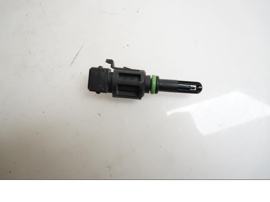 Baksidan på Luftburksensor från en BMW K 1200 S -2007 motorcykel.