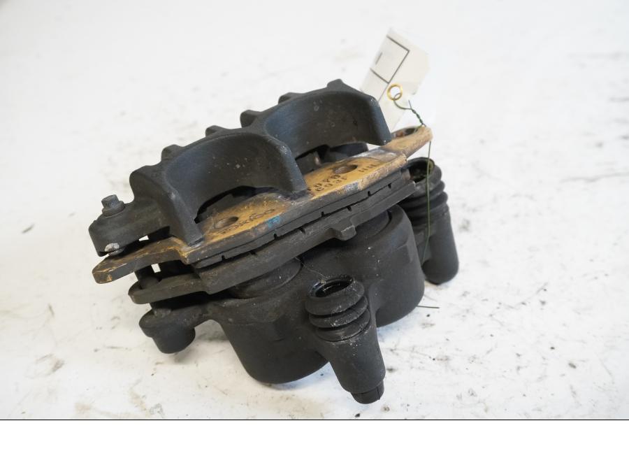 Höger sida på Bromsok från en Kawasaki Versys 650 -2009 motorcykel.