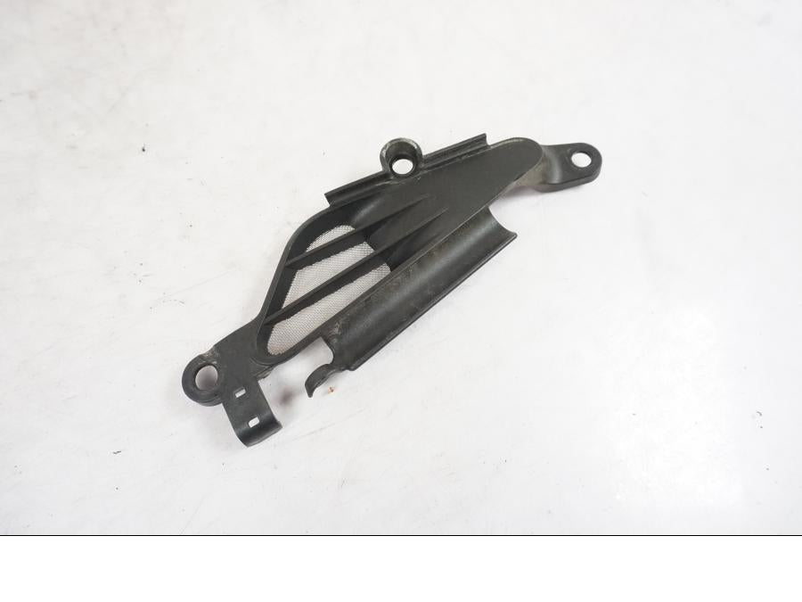 Höger sida på Luftintag från en KTM 790 Duke -2018 motorcykel.