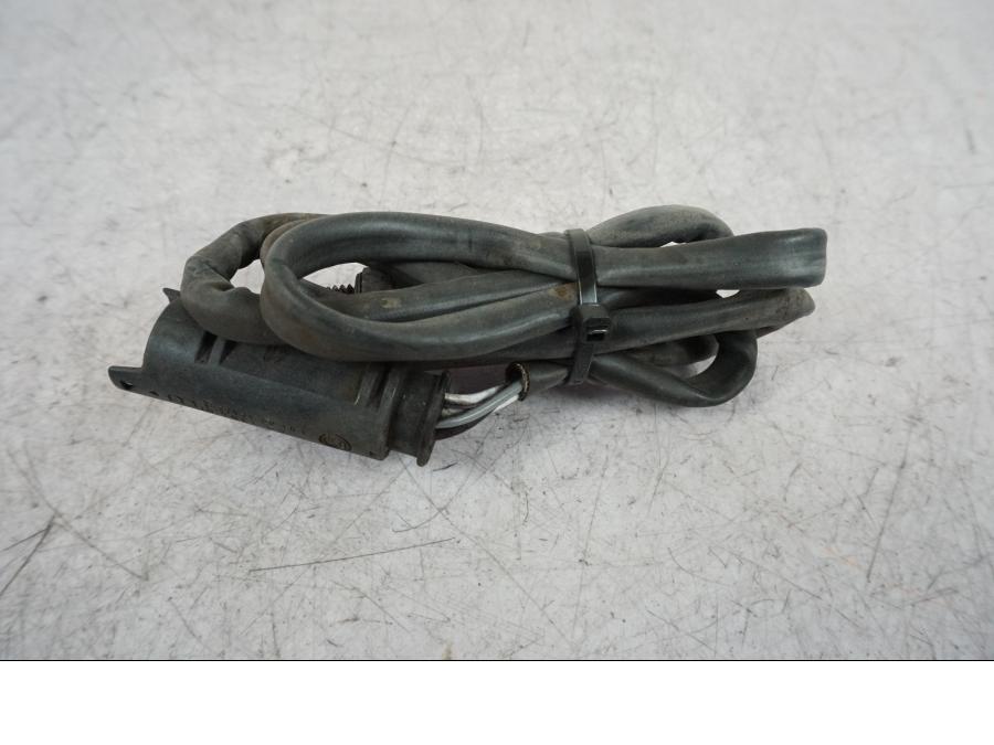 Höger sida på Lambdasond från en BMW R 850 R -2004 motorcykel.