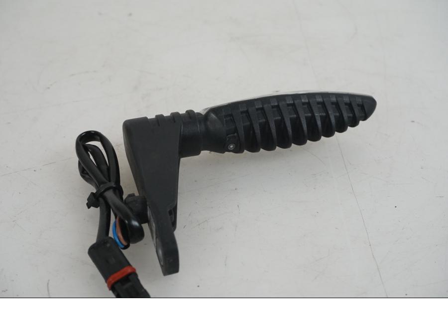 Höger sida pÄ Blinkers LED frÄn en BMW F 750 GS -2019 motorcykel.