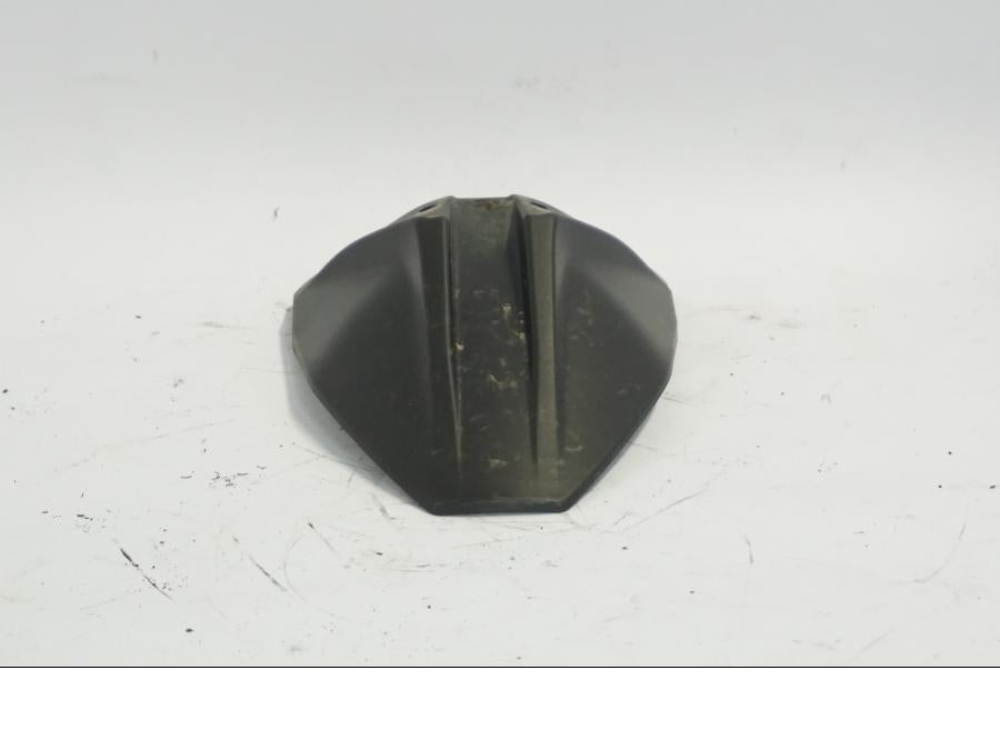 Snett uppifrån på Svingskärm från en KTM 790 Duke -2018 motorcykel.