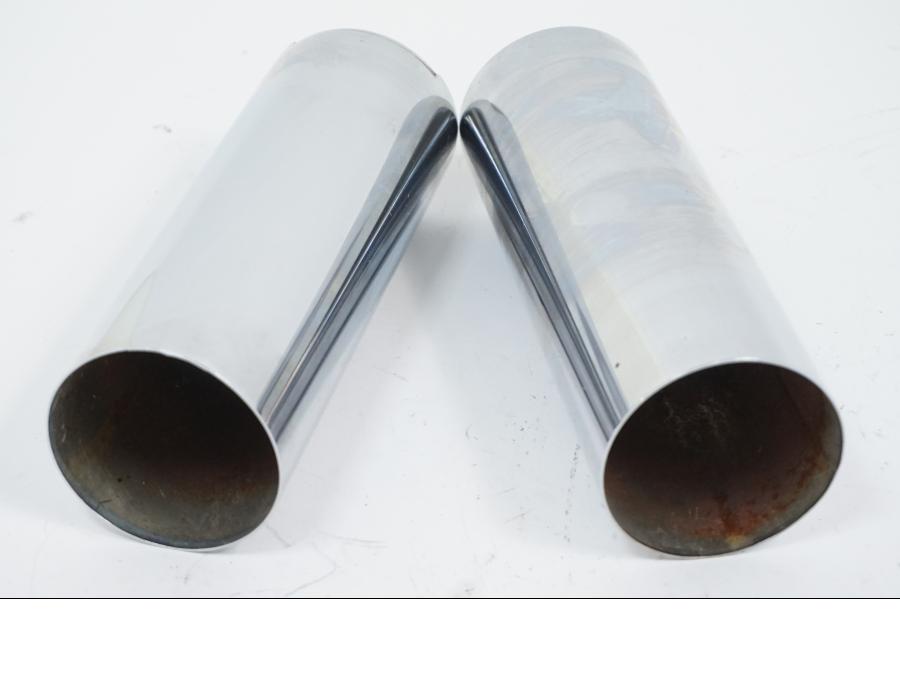 Snett nerifrån på Gaffelbensskydd från en Kawasaki VN 1500 -2002 motorcykel.