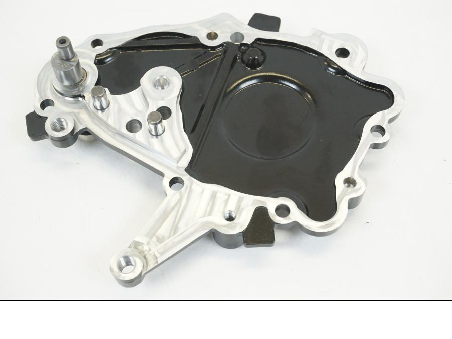 Baksidan på Transmissionskåpa från en BMW K 1600 -2018 motorcykel.