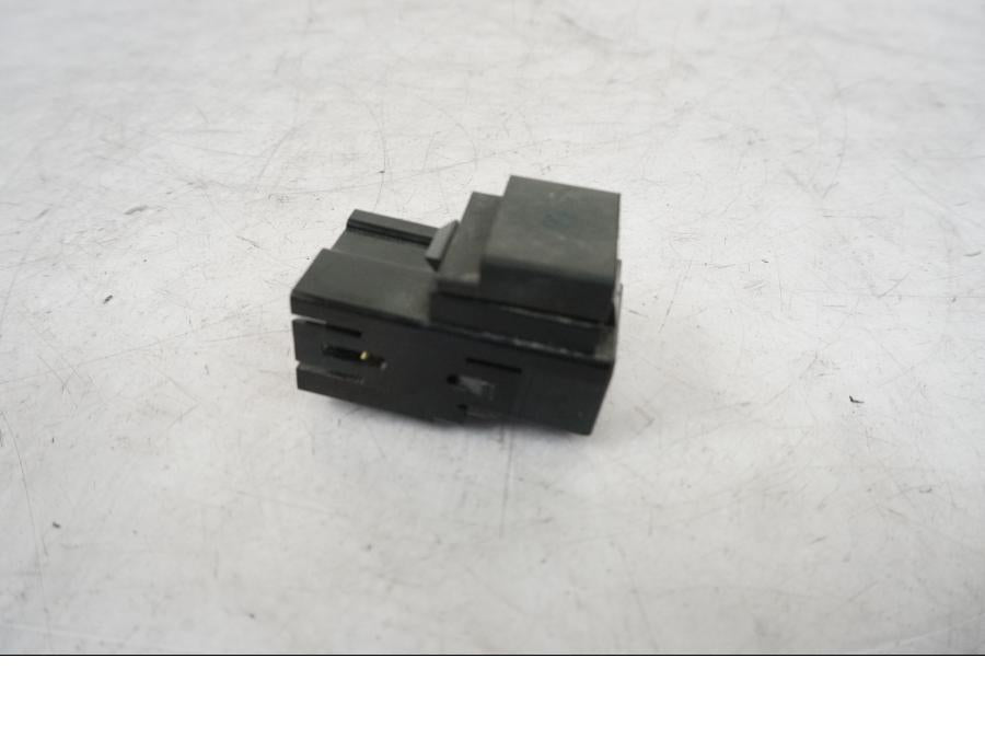 Snett uppifrÄn pÄ RelÀ frÄn en Yamaha MT 125 -2017 motorcykel.