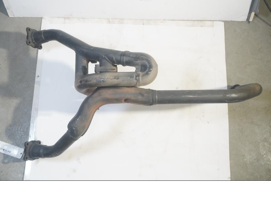 Baksidan på Grenrör från en Suzuki TL 1000 S -1997 motorcykel.