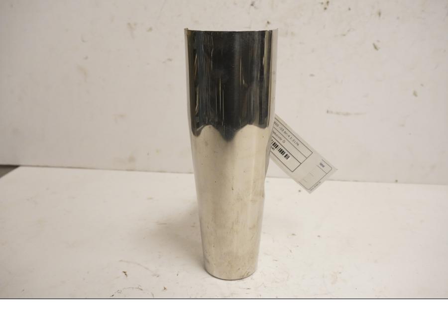 Baksidan på Gaffeldekorrör från en Suzuki VL 800 -2003 motorcykel.